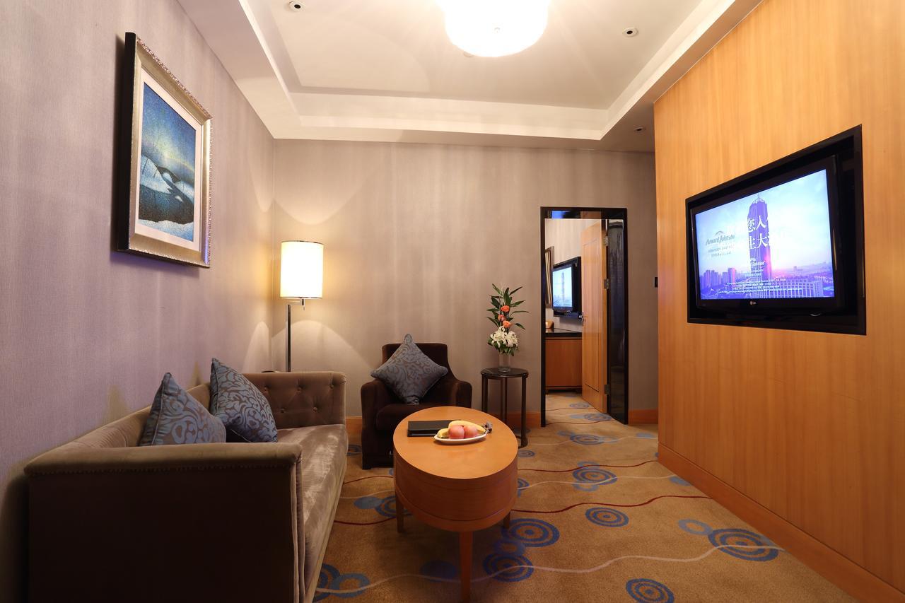 Howard Johnson Kaina Plaza Changzhou Čchang-čou Exteriér fotografie